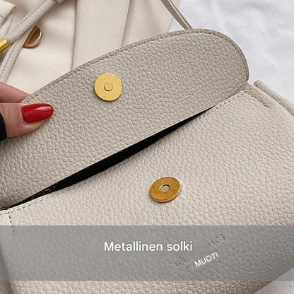Elle Charm™ Mini Ylellinen Crossbody-Laukku