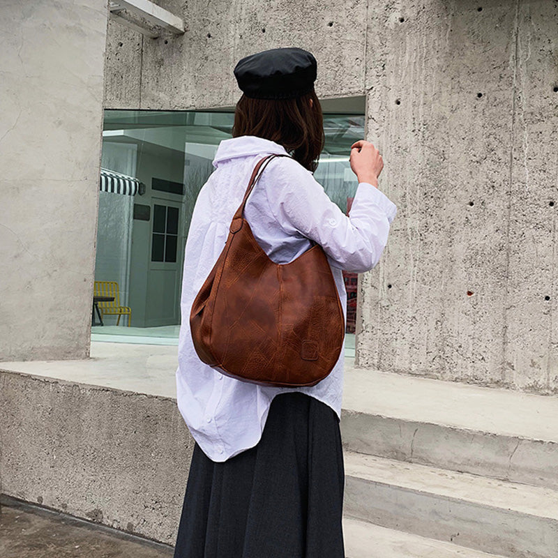 Retro™ – Naisten Tilava Olkalaukku Pehmeää Nahkaa